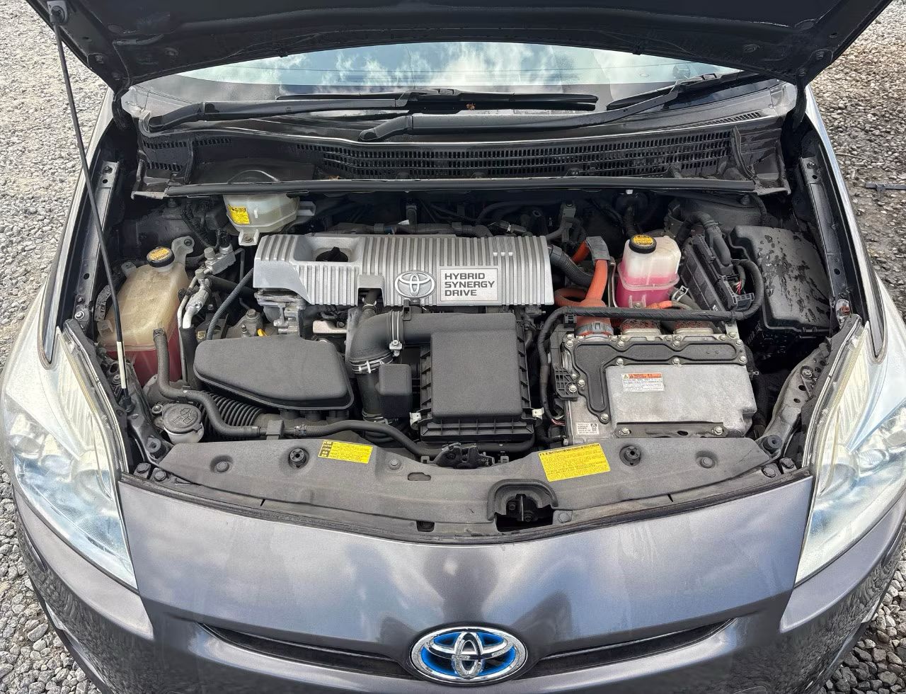 Toyota Prius Hybrid 5