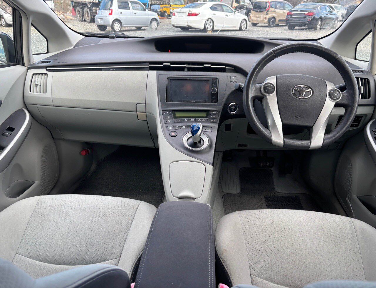 Toyota Prius Hybrid 6